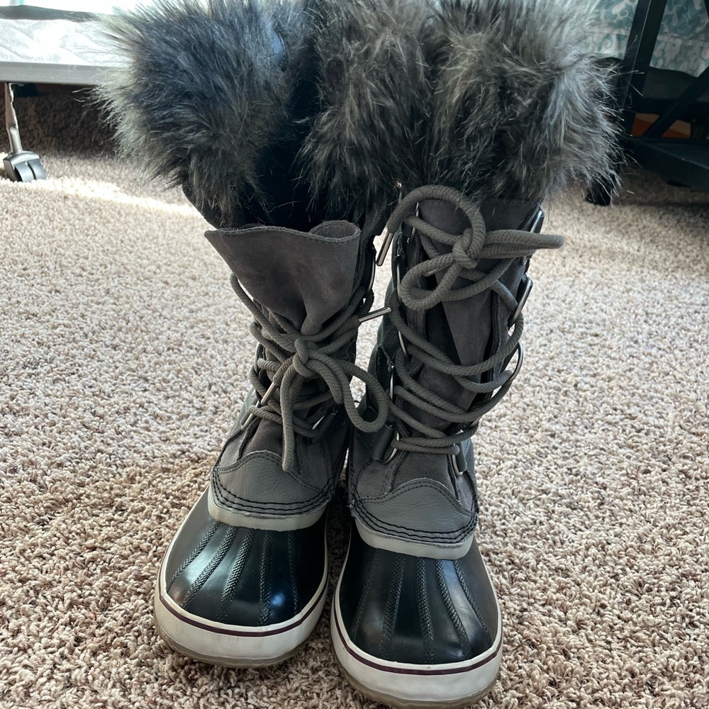 Sorel women’s winter boots size 11